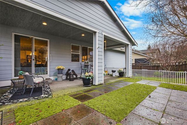 8998 Buttercup Street SE, Tumwater, WA 98501