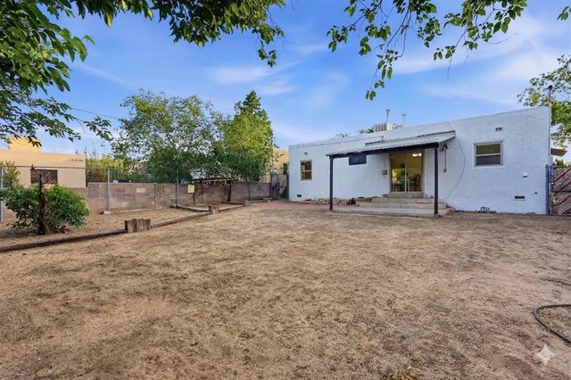 1318 Truman Street SE, Albuquerque, NM 87108