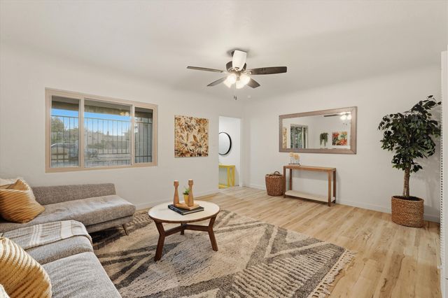 1318 Truman Street SE, Albuquerque, NM 87108
