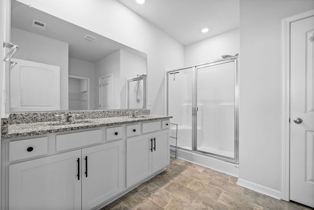 1136 Woodbridge Blvd, Lebanon, TN 37090