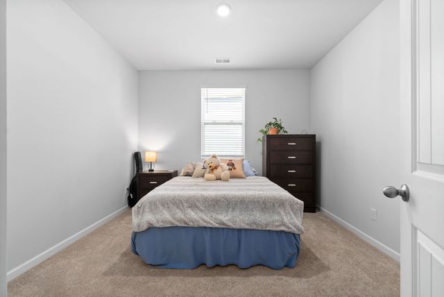 1136 Woodbridge Blvd, Lebanon, TN 37090