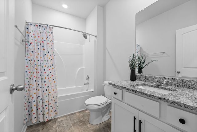 1136 Woodbridge Blvd, Lebanon, TN 37090