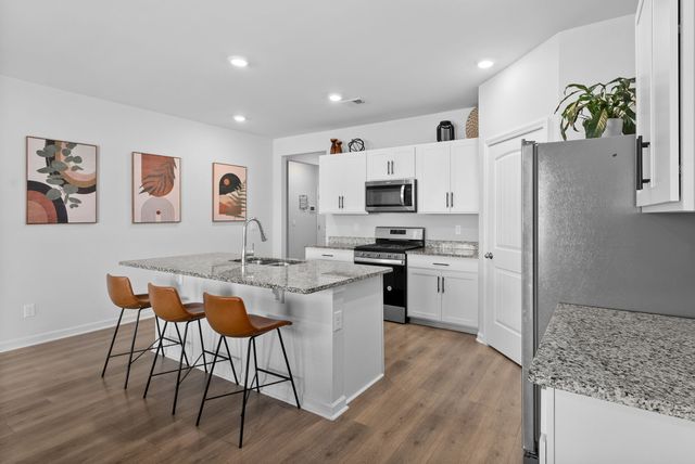 1136 Woodbridge Blvd, Lebanon, TN 37090