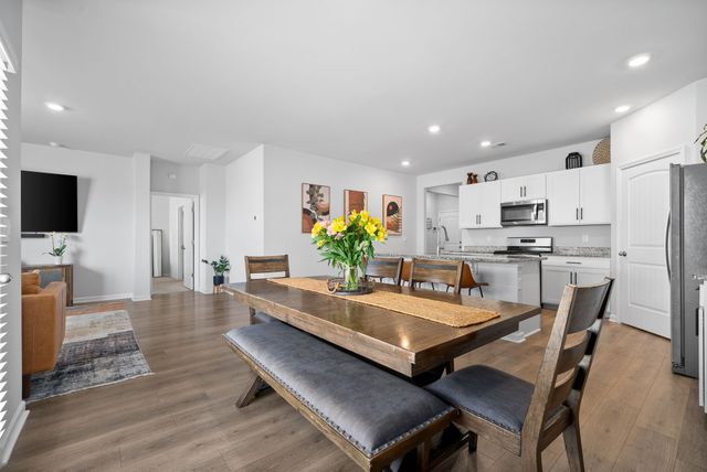 1136 Woodbridge Blvd, Lebanon, TN 37090