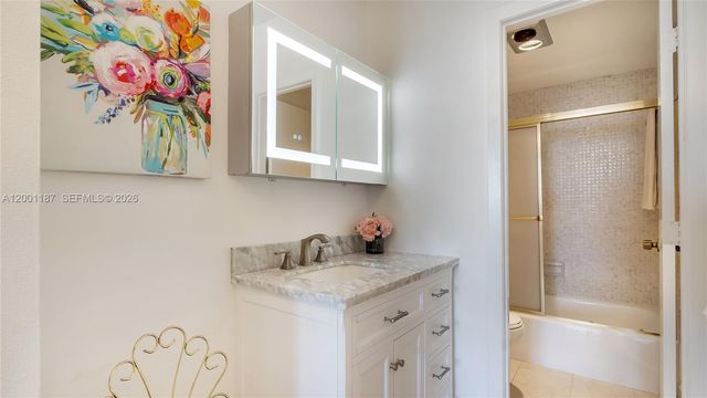 300 Bayview Drive 315, Sunny Isles Beach, FL 33160