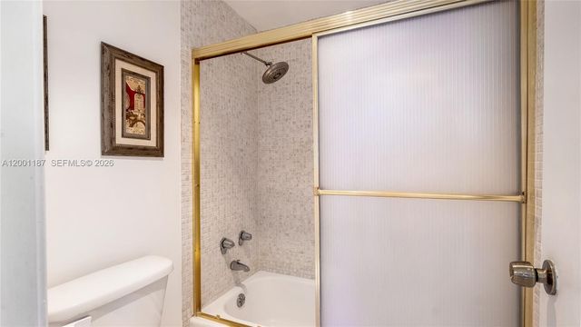 300 Bayview Drive 315, Sunny Isles Beach, FL 33160