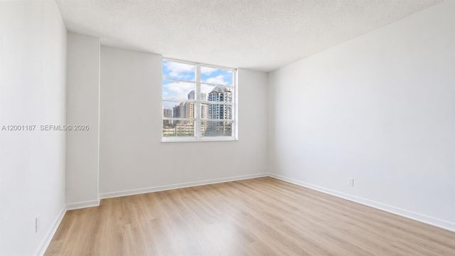 300 Bayview Drive 315, Sunny Isles Beach, FL 33160