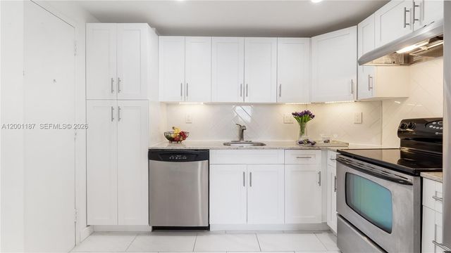 300 Bayview Drive 315, Sunny Isles Beach, FL 33160