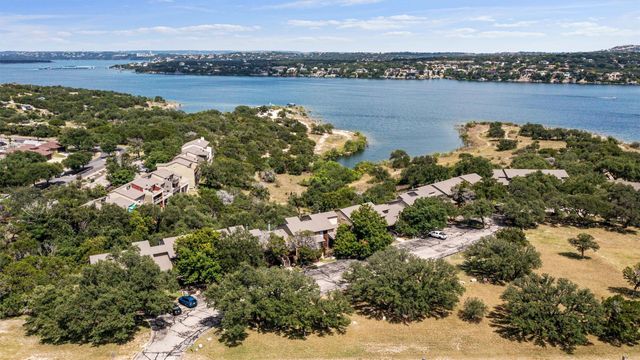 113 Comanche PT, Point Venture, TX 78645