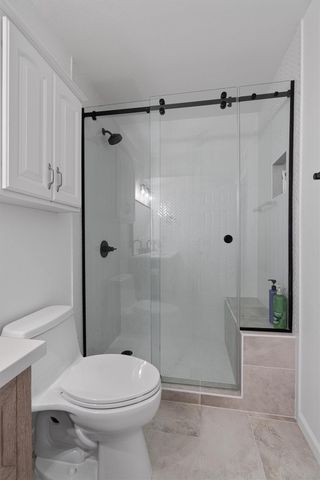 113 Comanche PT, Point Venture, TX 78645