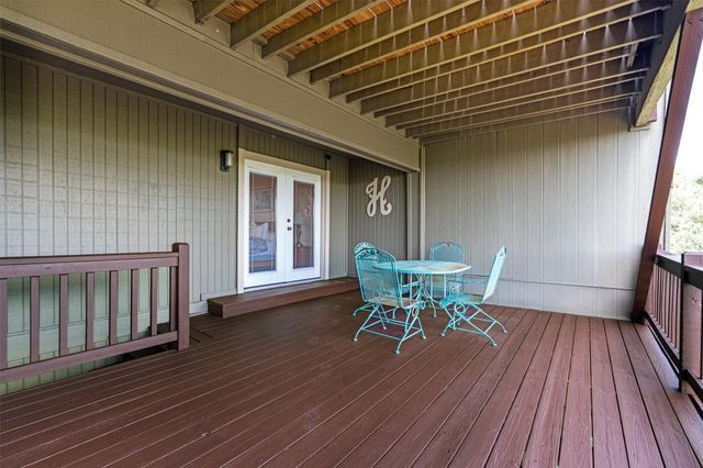 113 Comanche PT, Point Venture, TX 78645