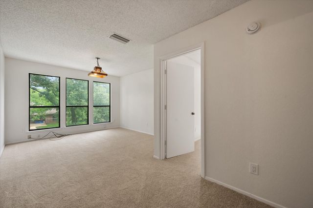 2801 Oak Trail Court, Dalworthington Gardens, TX 76016