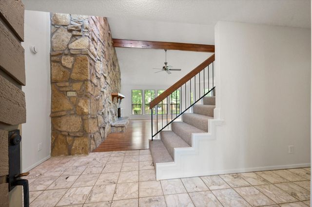 2801 Oak Trail Court, Dalworthington Gardens, TX 76016
