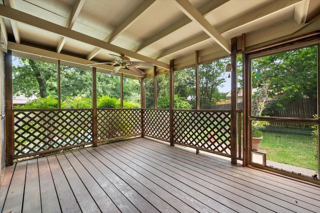 2801 Oak Trail Court, Dalworthington Gardens, TX 76016