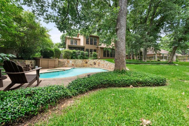 2801 Oak Trail Court, Dalworthington Gardens, TX 76016