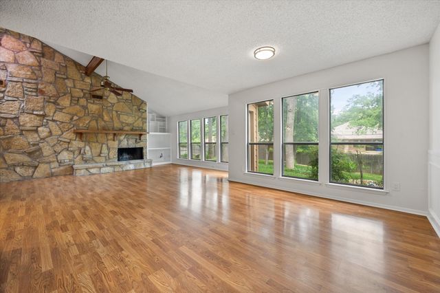 2801 Oak Trail Court, Dalworthington Gardens, TX 76016