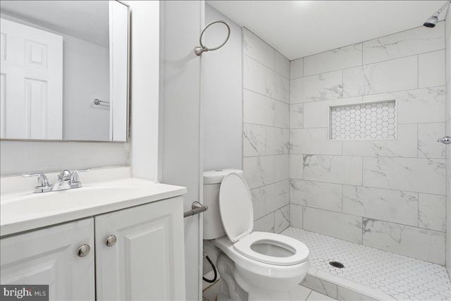 1231 N POTOMAC ST, Baltimore, MD 21213