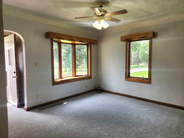 419 Charles Street, Waterloo, IA 50703