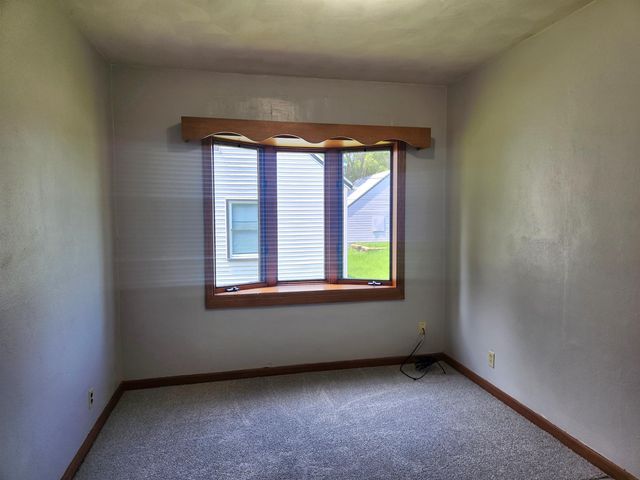 419 Charles Street, Waterloo, IA 50703