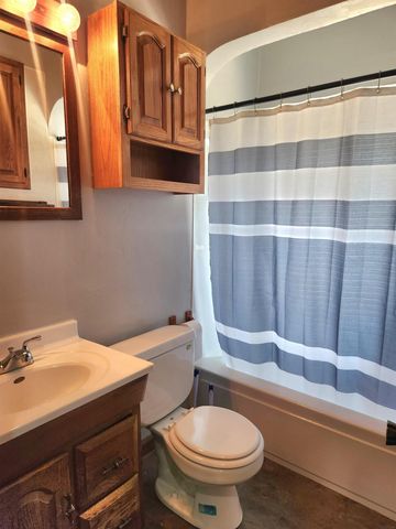 419 Charles Street, Waterloo, IA 50703