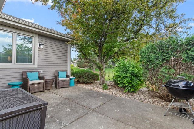W173N8073 Shady LANE, Menomonee Falls, WI 53051