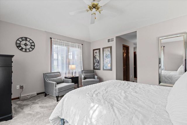 W173N8073 Shady LANE, Menomonee Falls, WI 53051
