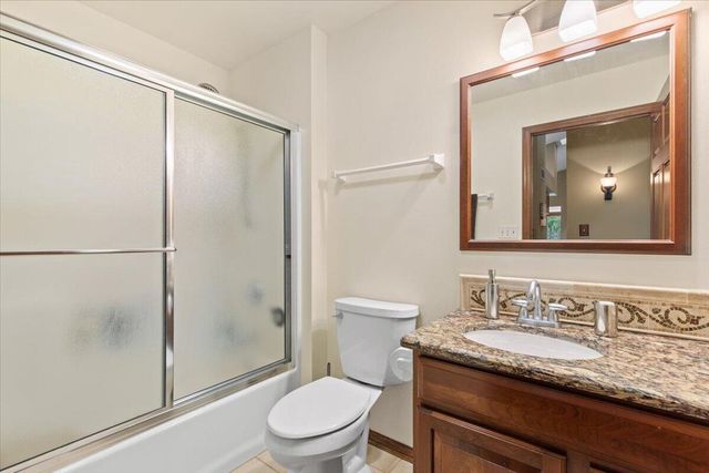 W173N8073 Shady LANE, Menomonee Falls, WI 53051