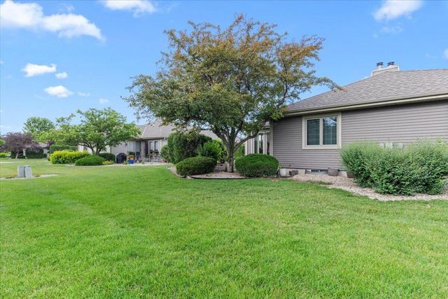 W173N8073 Shady LANE, Menomonee Falls, WI 53051