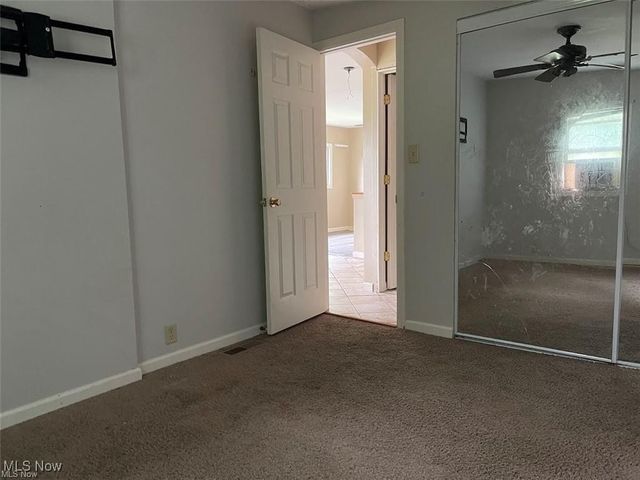 64301 Shady Lane Road, Bellaire, OH 43906