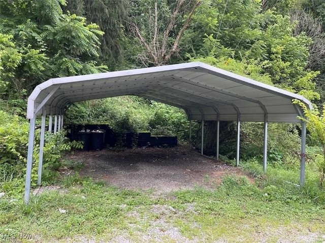 64301 Shady Lane Road, Bellaire, OH 43906