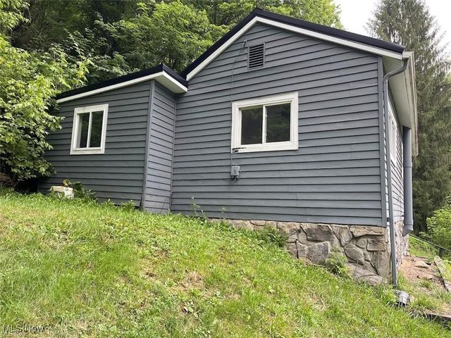 64301 Shady Lane Road, Bellaire, OH 43906