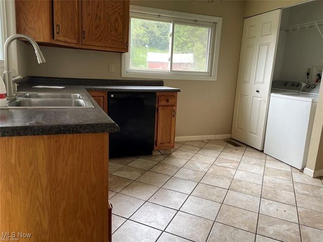 64301 Shady Lane Road, Bellaire, OH 43906