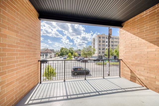 1548 W Ardmore Avenue 2C, Chicago, IL 60660