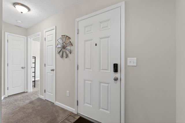 127 Keeneland Drive, Williamstown, KY 41097
