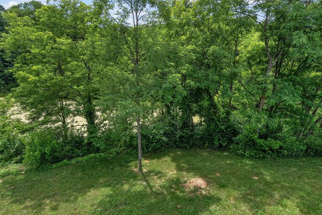127 Keeneland Drive, Williamstown, KY 41097