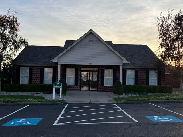 127 Keeneland Drive, Williamstown, KY 41097