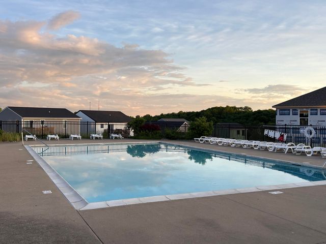 127 Keeneland Drive, Williamstown, KY 41097