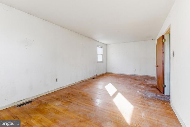 17 LYMAN AVE, Woodbury, NJ 08096