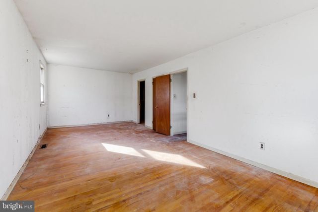 17 LYMAN AVE, Woodbury, NJ 08096