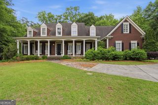 2473 Kirk Lane NW, Kennesaw, GA 30152