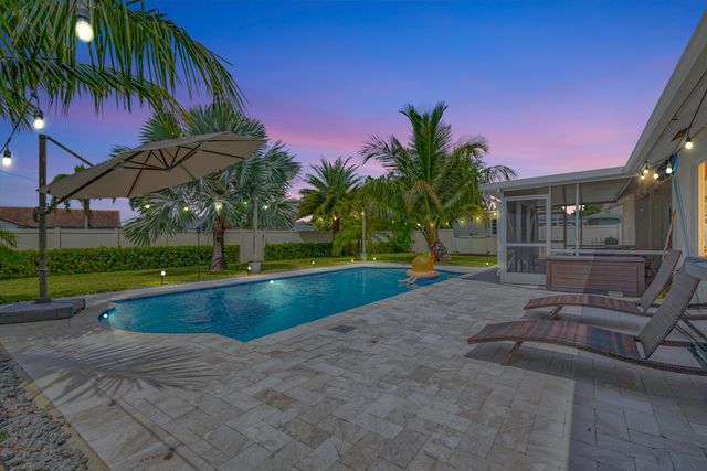 1104 Jackpine Street, Wellington, FL 33414