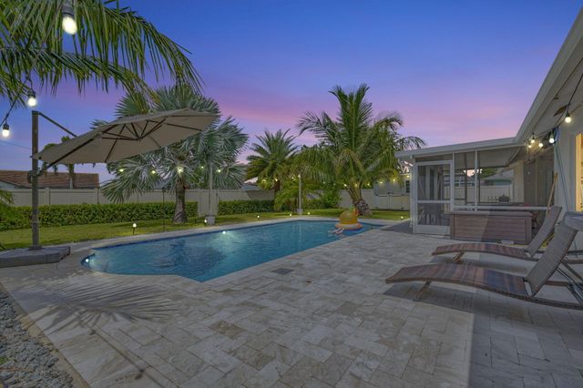 1104 Jackpine Street, Wellington, FL 33414