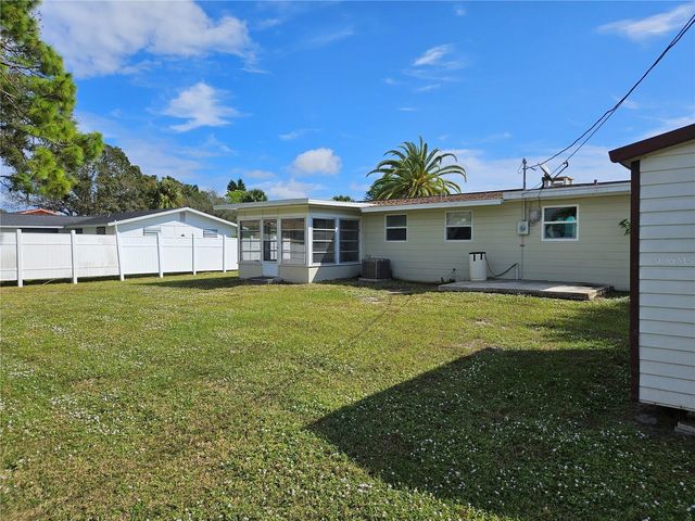 900 NANTUCKET ROAD, Venice, FL 34293