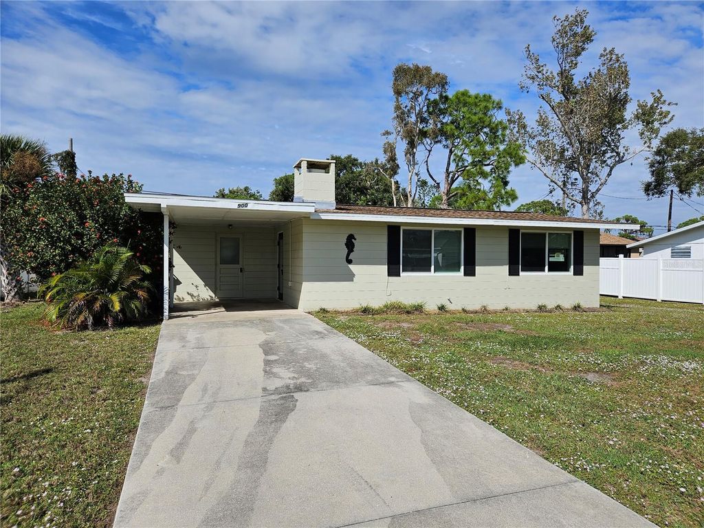 900 NANTUCKET ROAD, Venice, FL 34293