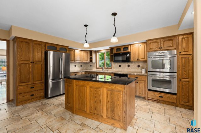 401 E Aspen Dr Drive, Sioux Falls, SD 57105