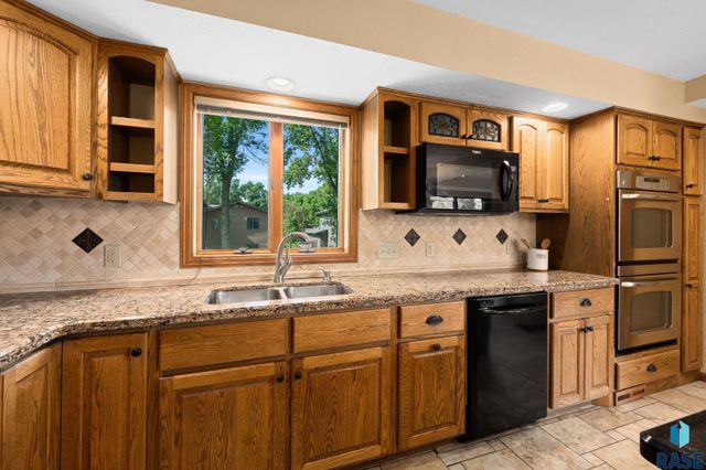 401 E Aspen Dr Drive, Sioux Falls, SD 57105
