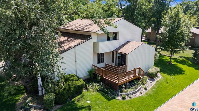 401 E Aspen Dr Drive, Sioux Falls, SD 57105