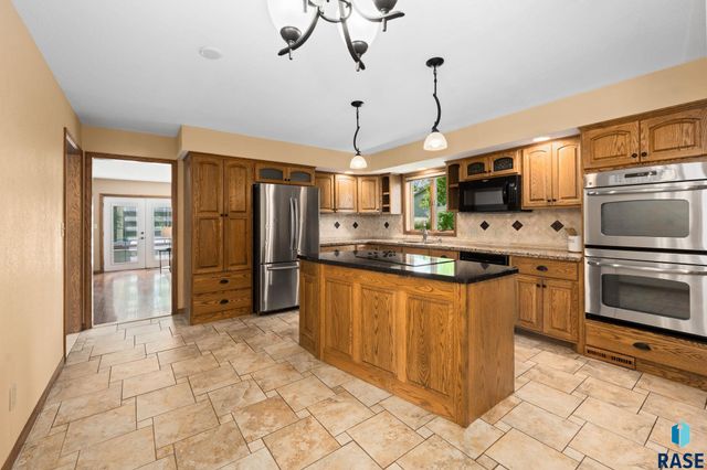 401 E Aspen Dr Drive, Sioux Falls, SD 57105