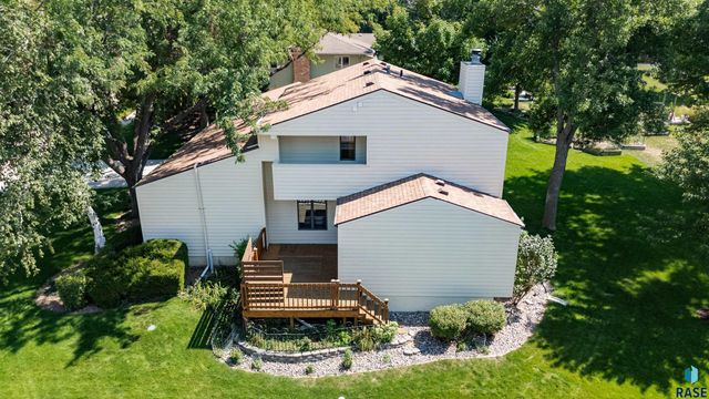 401 E Aspen Dr Drive, Sioux Falls, SD 57105