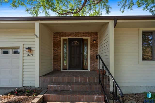 401 E Aspen Dr Drive, Sioux Falls, SD 57105
